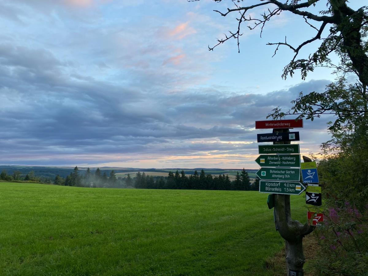 Ferienwohnung-/Haus Mit Kostenfreiem Parkplatz Altenberg  Esterno foto